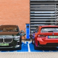 A jövő városi parkolóinak előfutárát alakította ki a BMW Group Magyarország